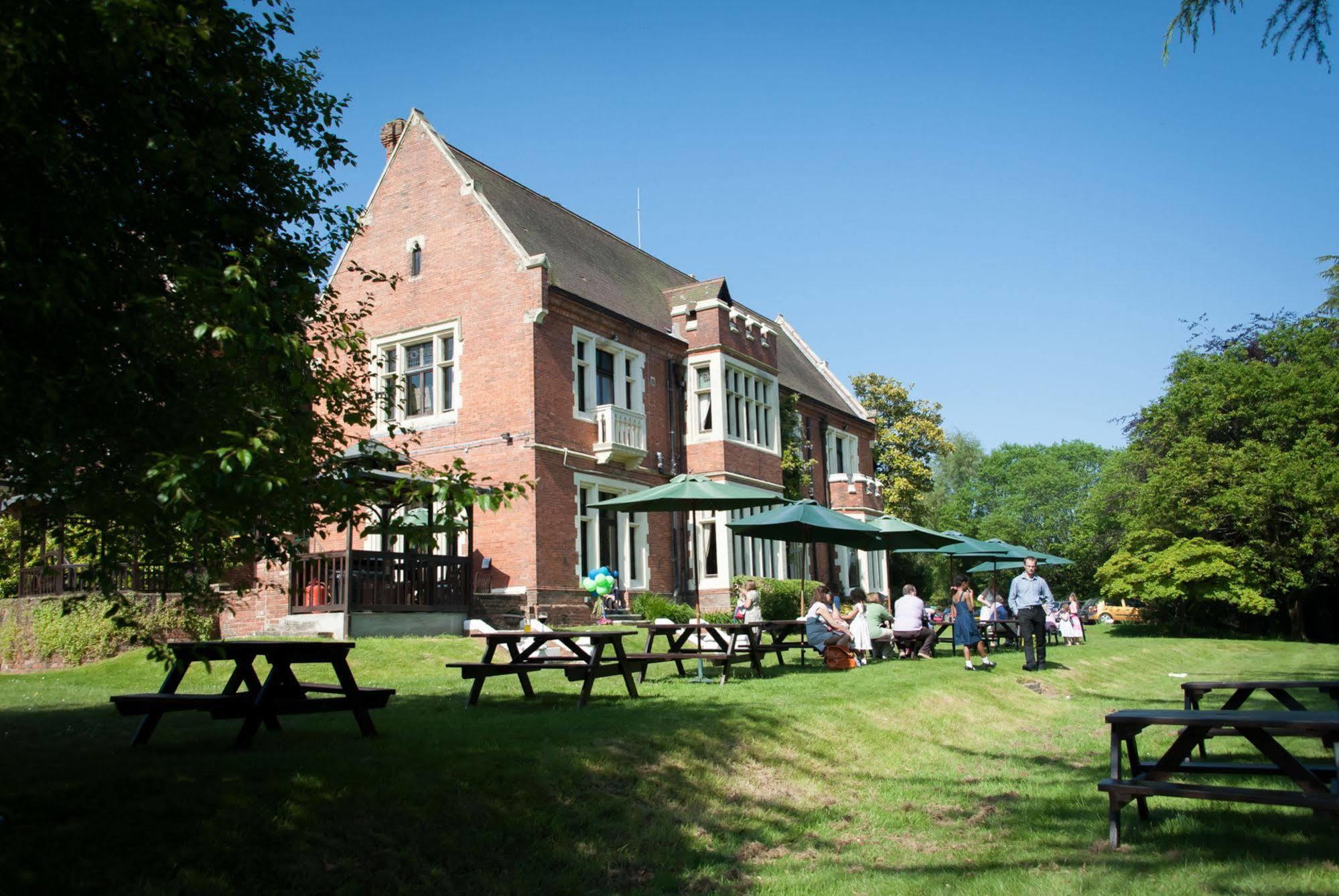 Hotel Highley Manor à Balcombe Extérieur photo